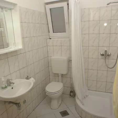 2812b Apartment *